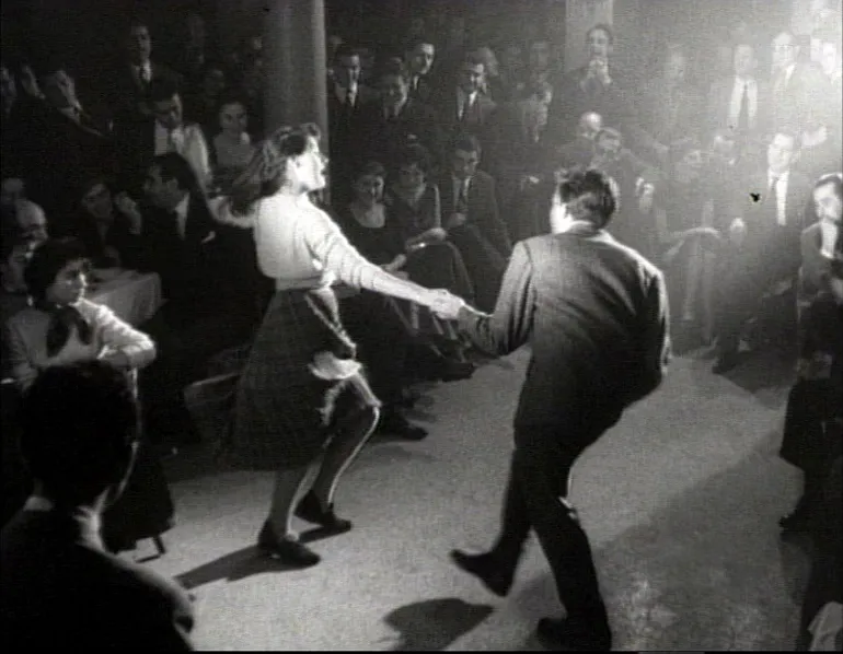 Συγκλονιστικό: Η Αθήνα χορεύει Ροκ εντ Ρολ (1957)