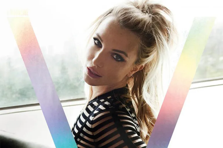 Oops!...I Did It Again - Η Britney Spears φωτογραφίζεται για το εξώφυλλο του V Magazine