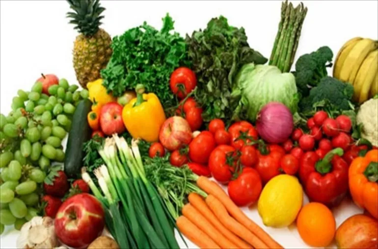 Τα πιο μολυσμένα με φυτοφάρμακα και τα πιο καθαρά φρούτα και λαχανικά στις ΗΠΑ