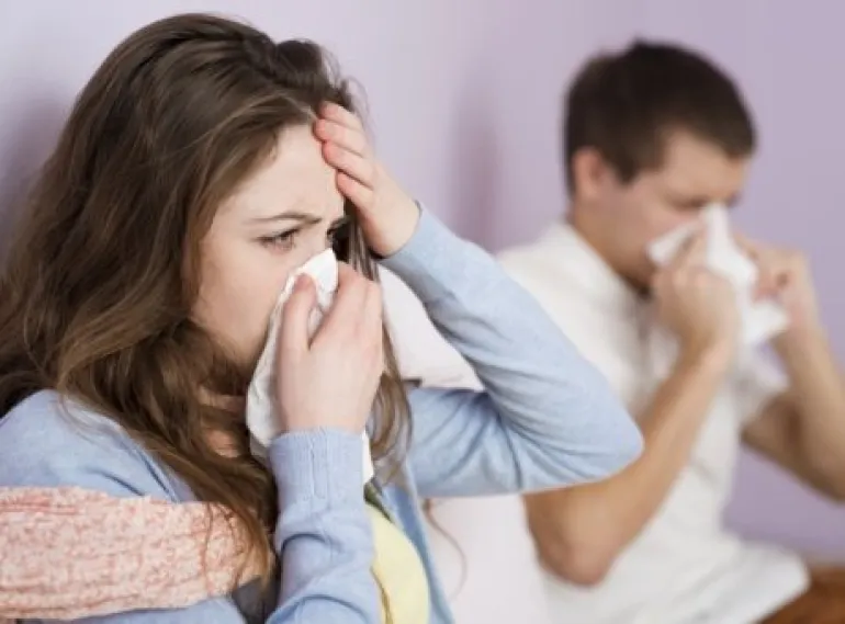 Πόσο διαρκούν τα συμπτώματα της γρίπης και ποια πρέπει να μας ανησυχήσουν