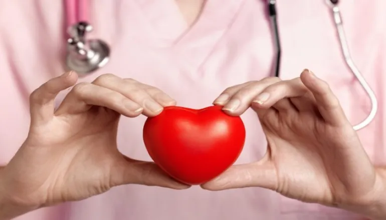 Παγκόσμια Ημέρα Καρδιάς: 7 τροφές που πρέπει να περιορίσετε για μια υγιή καρδιά