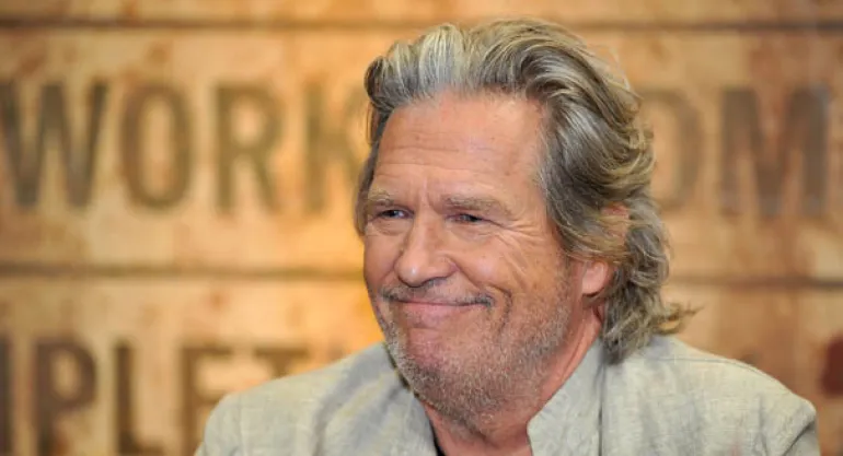 Ο Γιάννης Πετρίδης επιλέγει 10 ταινίες με τον Jeff Bridges που έγινε 72 ετών