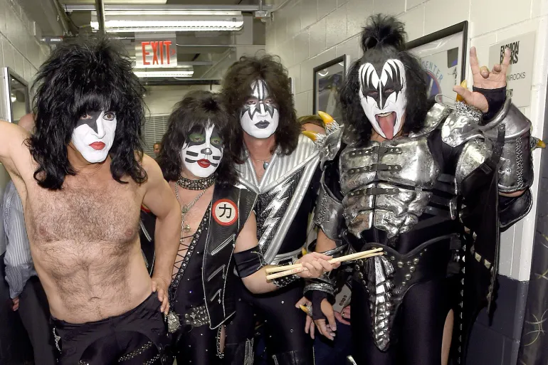 Ζει το ροκ; Gene Simmons, Paul Stanley των Kiss λένε την γνώμη τους