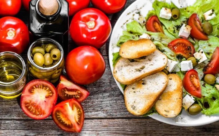 Μεσογειακή διατροφή: Ο ρόλος της στην απώλεια βάρους
