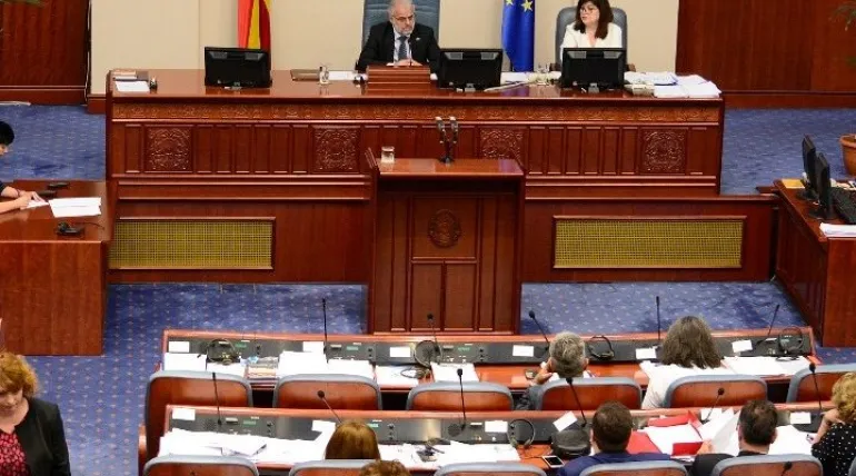 Η Βουλή της πΓΔΜ ενέκρινε την έναρξη της συνταγματικής αναθεωρησης