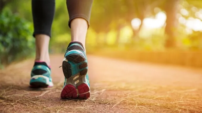 10 πράγματα που θα συμβούν στο σώμα σας αν περπατάτε κάθε μέρα