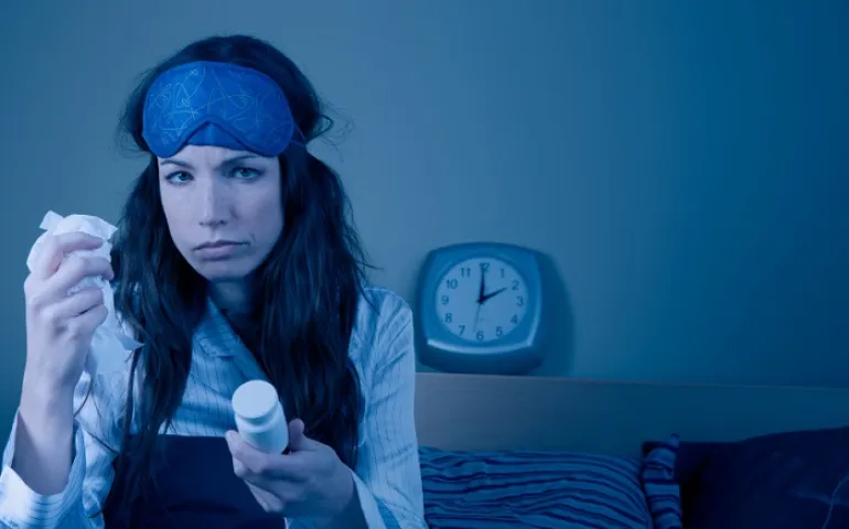 Γιατί τα συμπτώματα της γρίπης επιδεινώνονται πάντα το βράδυ;