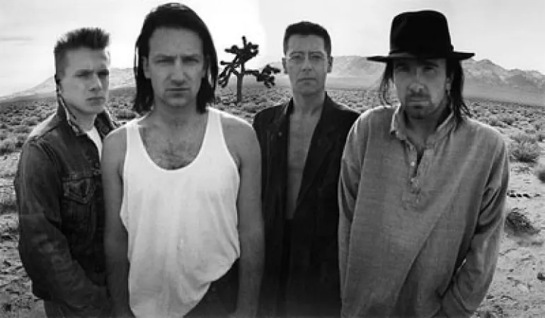 1988 Desire-U2, Α' Νο 1 τους στην Αγγλία