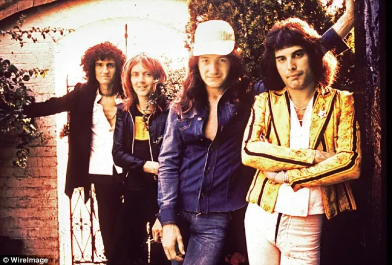To παράδοξο με τους φίλους των Queen, δεν αγαπούν το γκρουπ, αλλά τον Mercury
