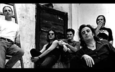 37 χρόνια πριν: Τρύπες - Ταξιδιάρα Ψυχή στην Θεσσαλονίκη 1984 37 χρόνια πριν: Τρύπες - Ταξιδιάρα Ψυχή στην Θεσσαλονίκη 1984