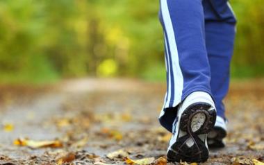 Πόσο περπάτημα την ημέρα χρειάζεστε για να χάνετε κιλά σταθερά;